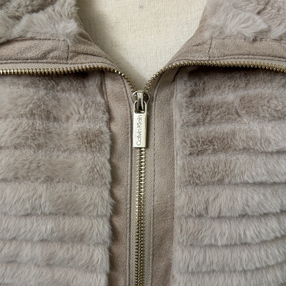 Calvin Klein Light Tan Faux Fur Vest - Picture 4 of 9